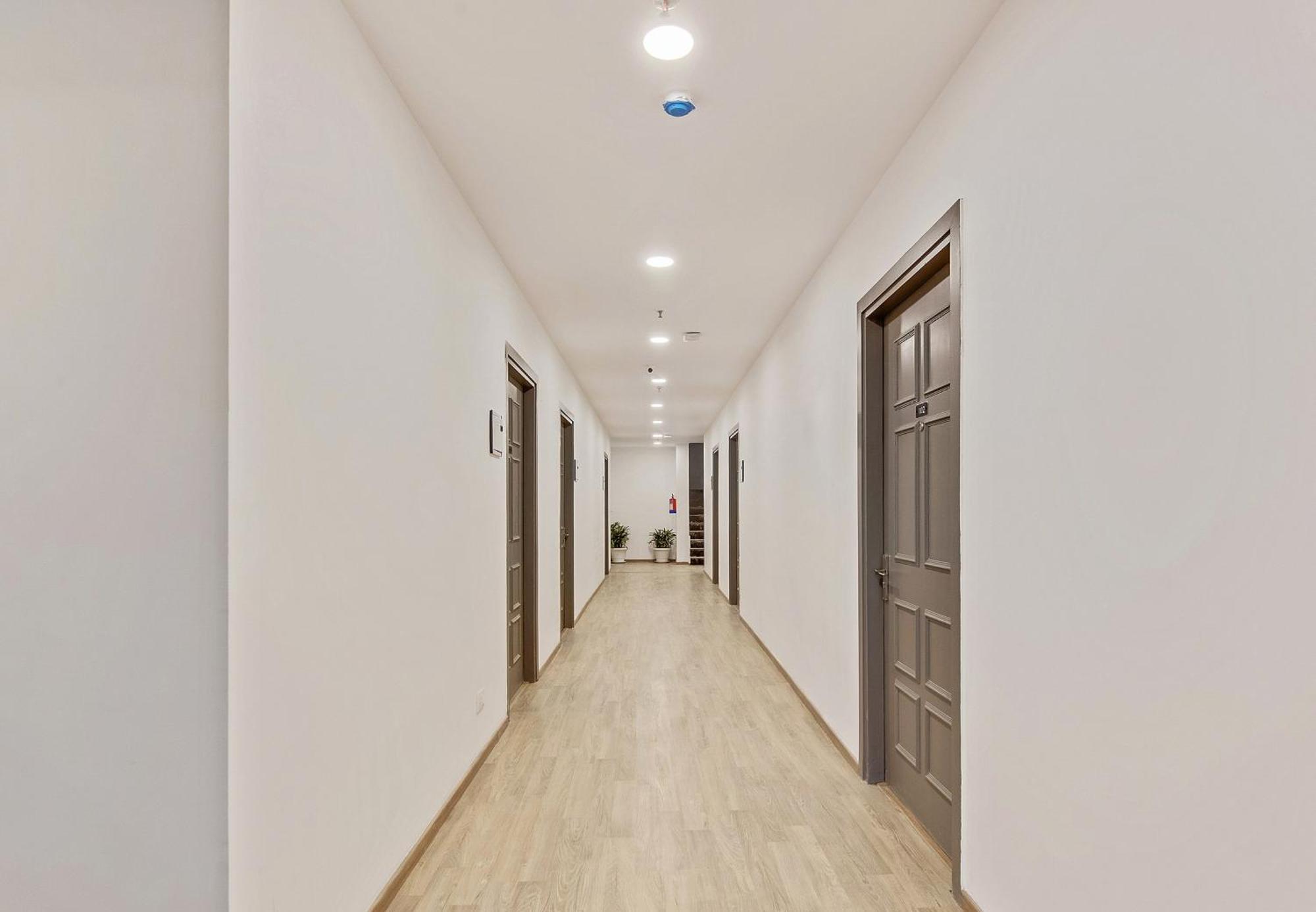 Townhouse Sector 49 Near Logix City Centre Noida Exterior photo